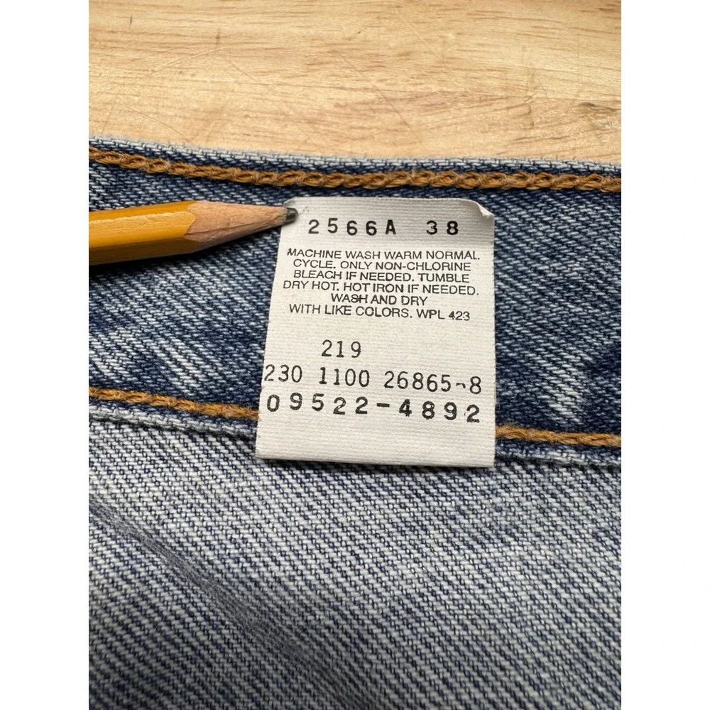 Levi's 550 Jeans Vintage Y2K Relaxed Fit Tapered Leg Distressed Denim 36X32 *SEE